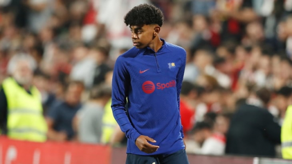 Ямал прокомментировал слухи о возможном переходе в &laquo;ПСЖ&raquo;