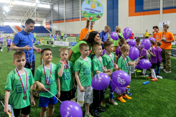 320 детей сыграли в футбол на фестивале &laquo;Крохабол&raquo; в Новосибирске