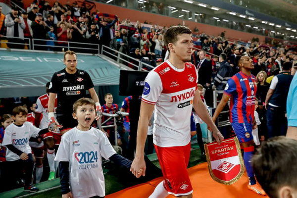 Полные нули. ЦСКА и &laquo;Спартак&raquo; не наиграли на победу, сделав подарок конкурентам