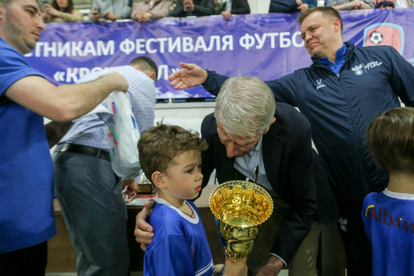 320 детей сыграли в футбол на фестивале &laquo;Крохабол&raquo; в Новосибирске