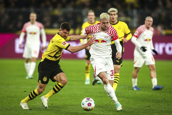 Главные футбольные матчи выходных, 27-28 апреля: Ювентус &mdash; Милан, Тоттенхэм &mdash; Арсенал, ПСЖ &mdash; Гавр, Вест Хэм &mdash; Ливерпуль