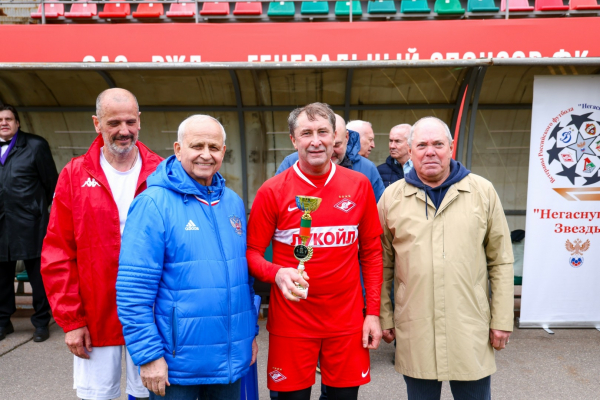 Ветераны Комитета ветеранов футбола РФС выиграли апрельский тур &laquo;Негаснущих звёзд-2024&raquo;
