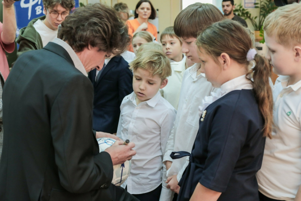 РФС и &laquo;ЛизаАлерт&raquo; провели уроки для детей из проекта &laquo;Футбол в школе&raquo;