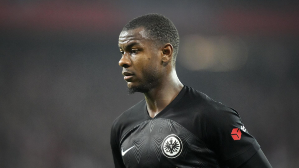 Защитник "Ромы" Н'Дика получил разрешение начать тренировки после госпитализации