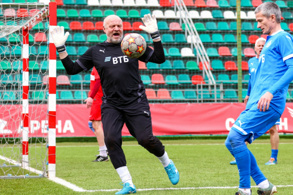 Ветераны Комитета ветеранов футбола РФС выиграли апрельский тур &laquo;Негаснущих звёзд-2024&raquo;