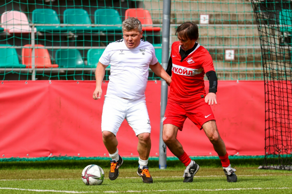 Ветераны Комитета ветеранов футбола РФС выиграли апрельский тур &laquo;Негаснущих звёзд-2024&raquo;