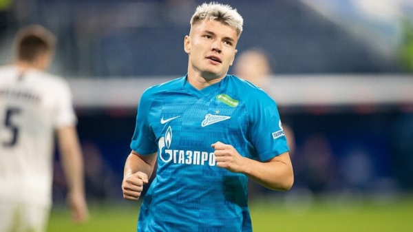 Андрей Мостовой: Во время проверок VAR стою и мерзну