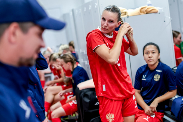 Женская сборная России сыграла вничью с КНДР