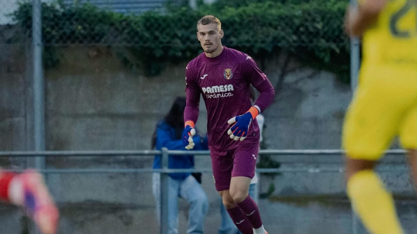 Датский вратарь Йоргенсен перешел из "Вильярреала" в "Челси"