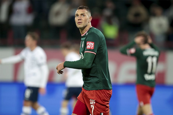 12 известных российских футболистов свободных агентов: Дзюба, Джикия, Миранчук, Черышев, Полоз, Крицюк, Шунин, Гильерме