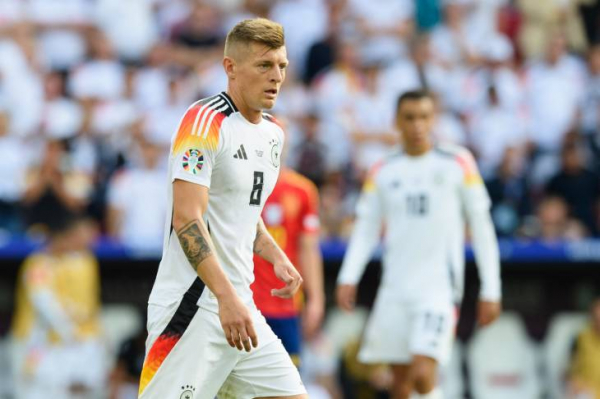 Перепись легенд. Месси, Роналду, Анри и еще 22 лучших футболиста XXI века