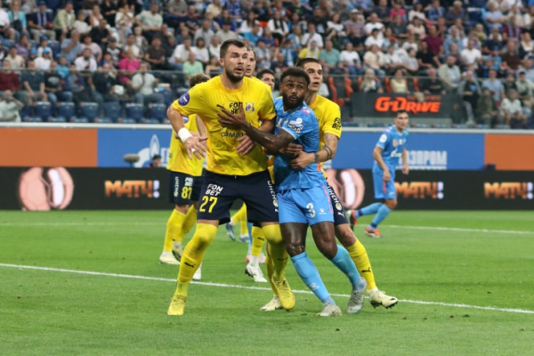 &laquo;Глушенков хочет стать лучшим бомбардиром&raquo;. Юрий Ковтун о разгромах в 3-м туре РПЛ и зарплате Черчесова в Казахстане