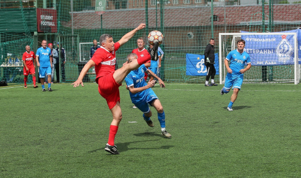 Ветераны &laquo;Динамо&raquo; выиграли июльский тур &laquo;Негаснущих звезд &ndash; 2024&raquo;