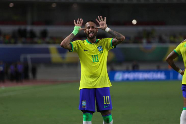 Перепись легенд. Месси, Роналду, Анри и еще 22 лучших футболиста XXI века