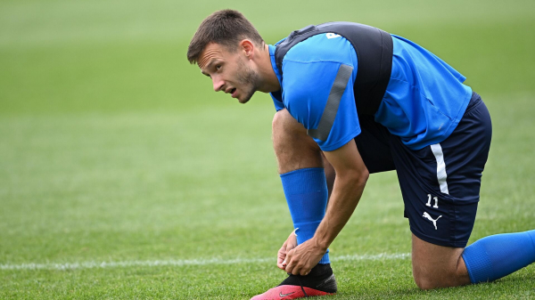 Кипрский АЕЛ из Лимасола объявил об аренде футболиста "Динамо" Лесового