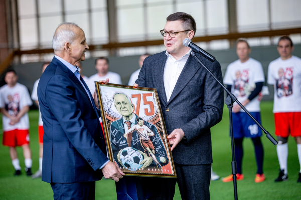 РФС провёл матч легенд в честь 75-летия Александра Мирзояна 