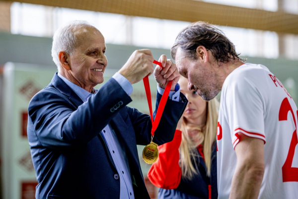 РФС провёл матч легенд в честь 75-летия Александра Мирзояна 