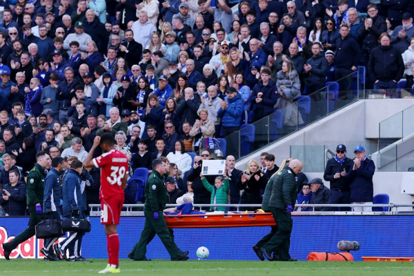 Эвертон &mdash; Ливерпуль &mdash; 1:2, обзор матча 33-го тура АПЛ, голы: Салах, Бету, ван Дейк, статистика, 19 апреля 2026