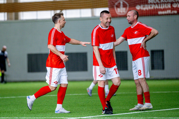 РФС провёл матч легенд в честь 75-летия Александра Мирзояна 