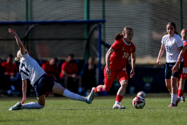 Женские национальная и молодёжная сборные сыграли вничью