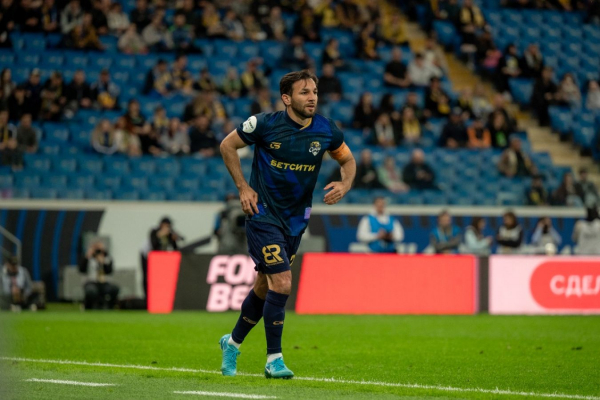 Чемпионат России, РПЛ-2025/2026, кто лучший игрок 25-го тура, Спартак, ЦСКА, Локомотив, Маркиньос, Жедсон, Кисляк, Батраков, Дзюба